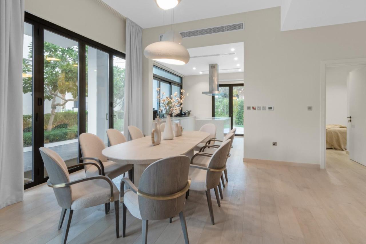 Stunning Palm With Rooftop Garden, Style Pool And By Exclusive Homes * Dubai