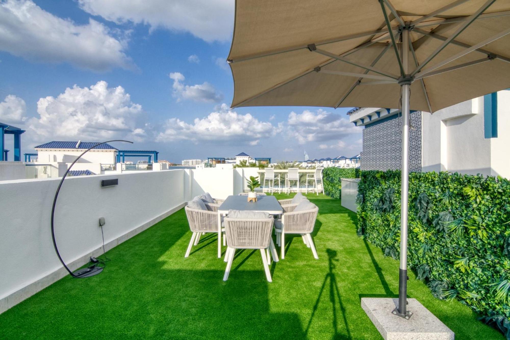 Stunning Palm With Rooftop Garden, Style Pool And By Exclusive Homes Villa *